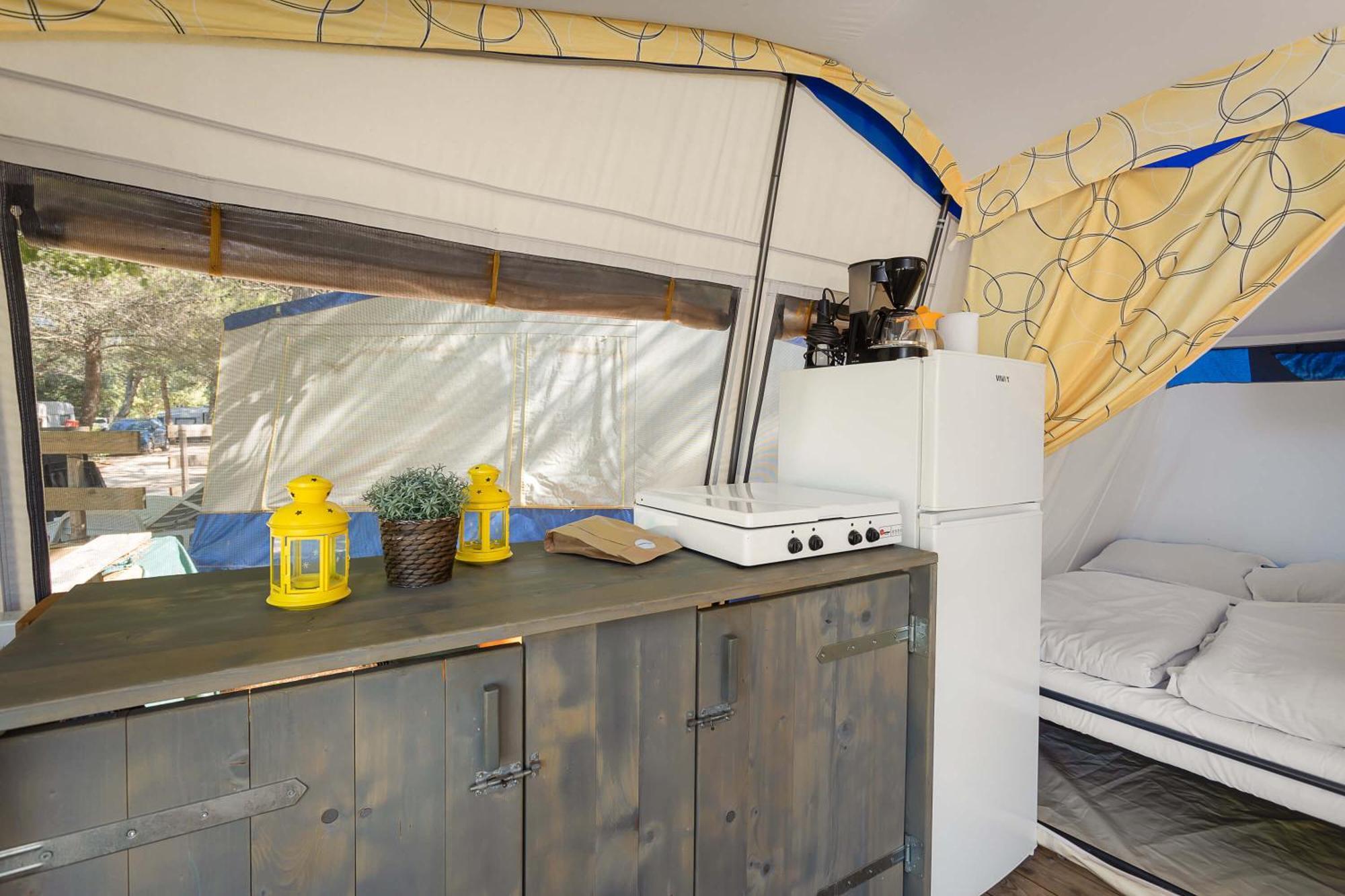Easyatent Bungalow Tent Lanterna Cervar-Porat Room photo