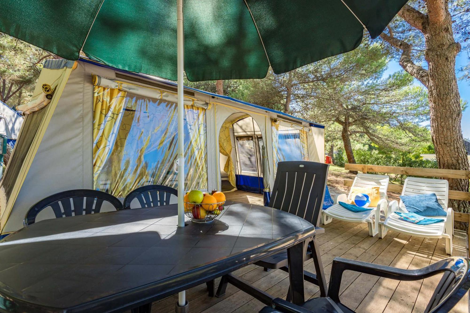 Easyatent Bungalow Tent Lanterna Cervar-Porat Room photo