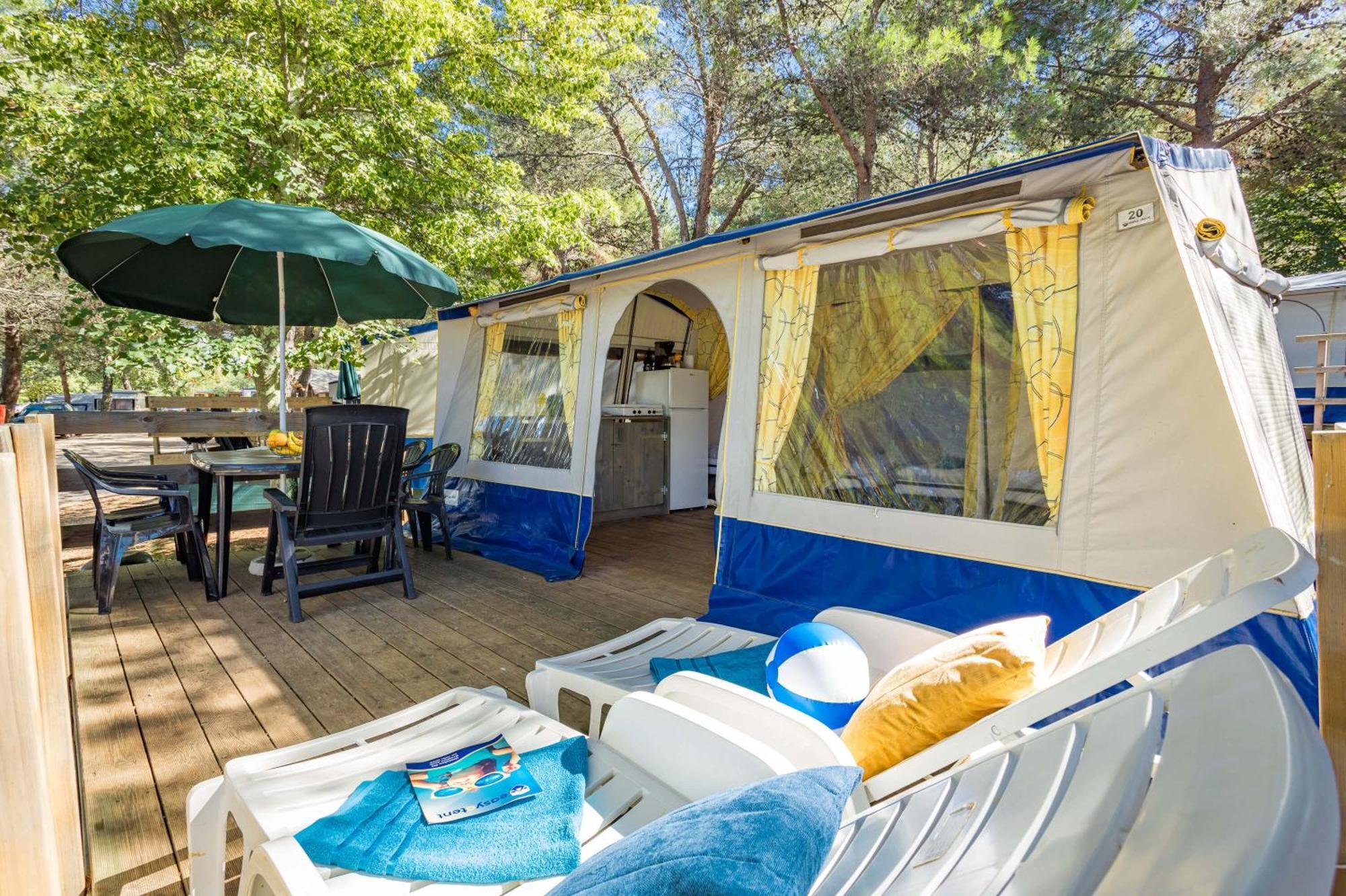 Easyatent Bungalow Tent Lanterna Cervar-Porat Room photo